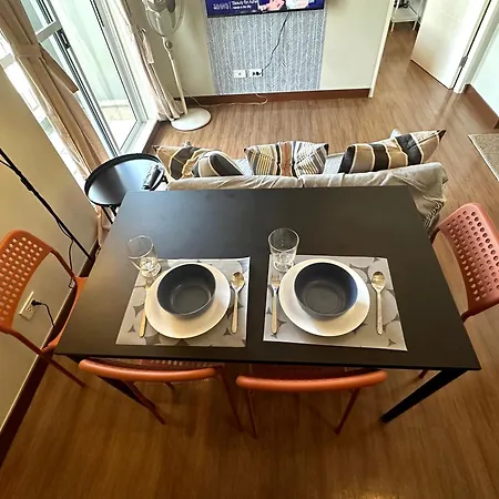 Chic 1Br Condo With Mid-Century Charm & Balcony View